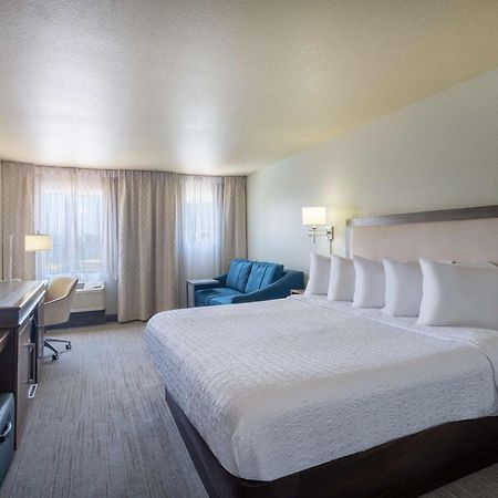 Hampton Inn By Hilton Irvine East - Лейк-Форест Экстерьер фото