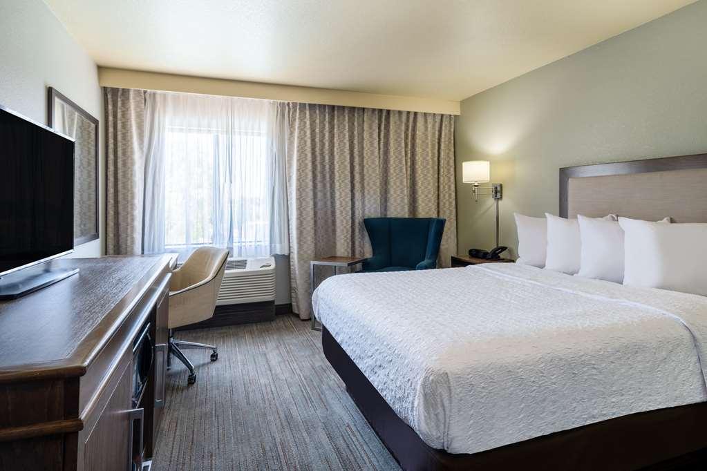 Hampton Inn By Hilton Irvine East - Лейк-Форест Номер фото