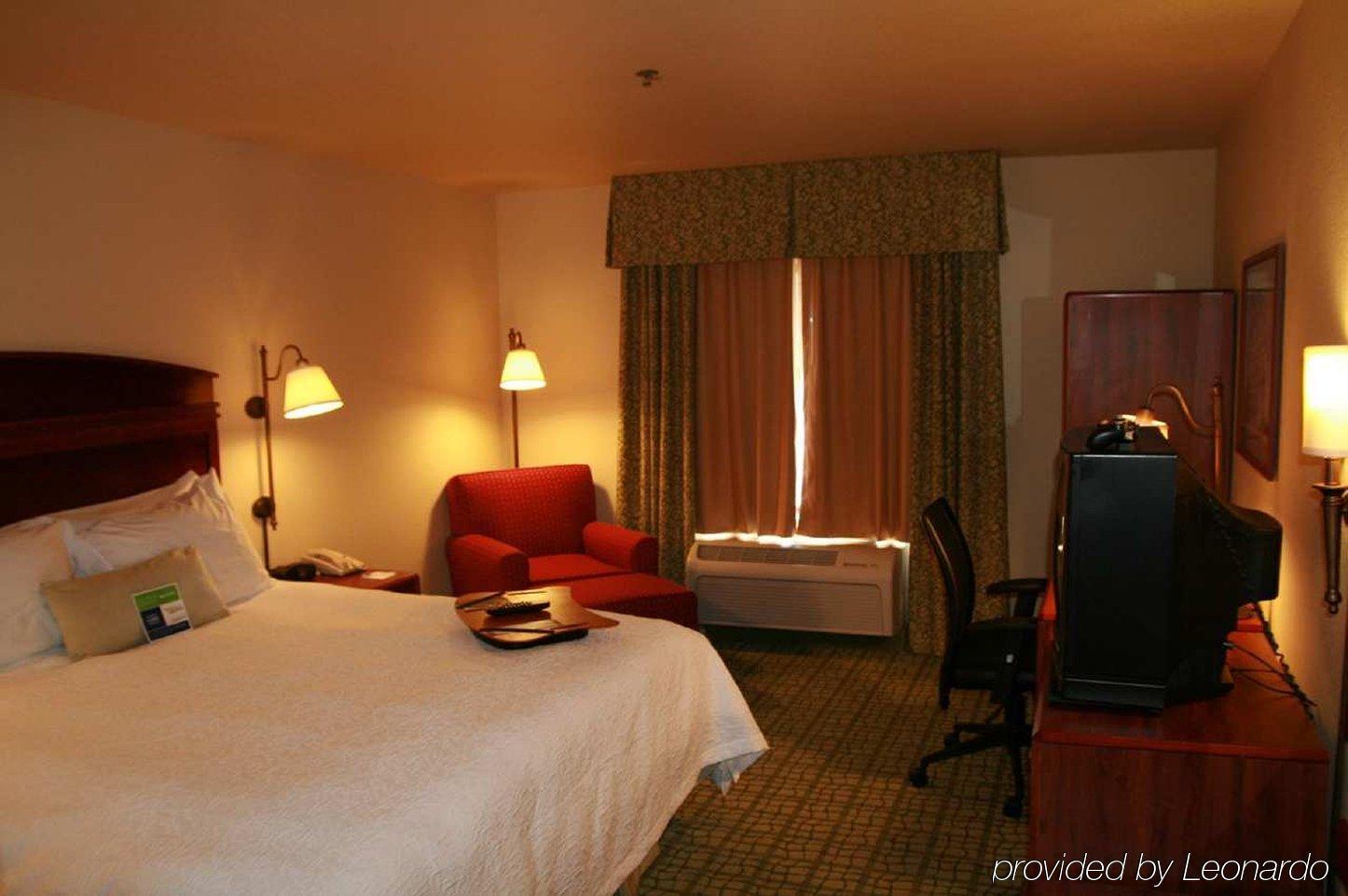 Hampton Inn By Hilton Irvine East - Лейк-Форест Номер фото