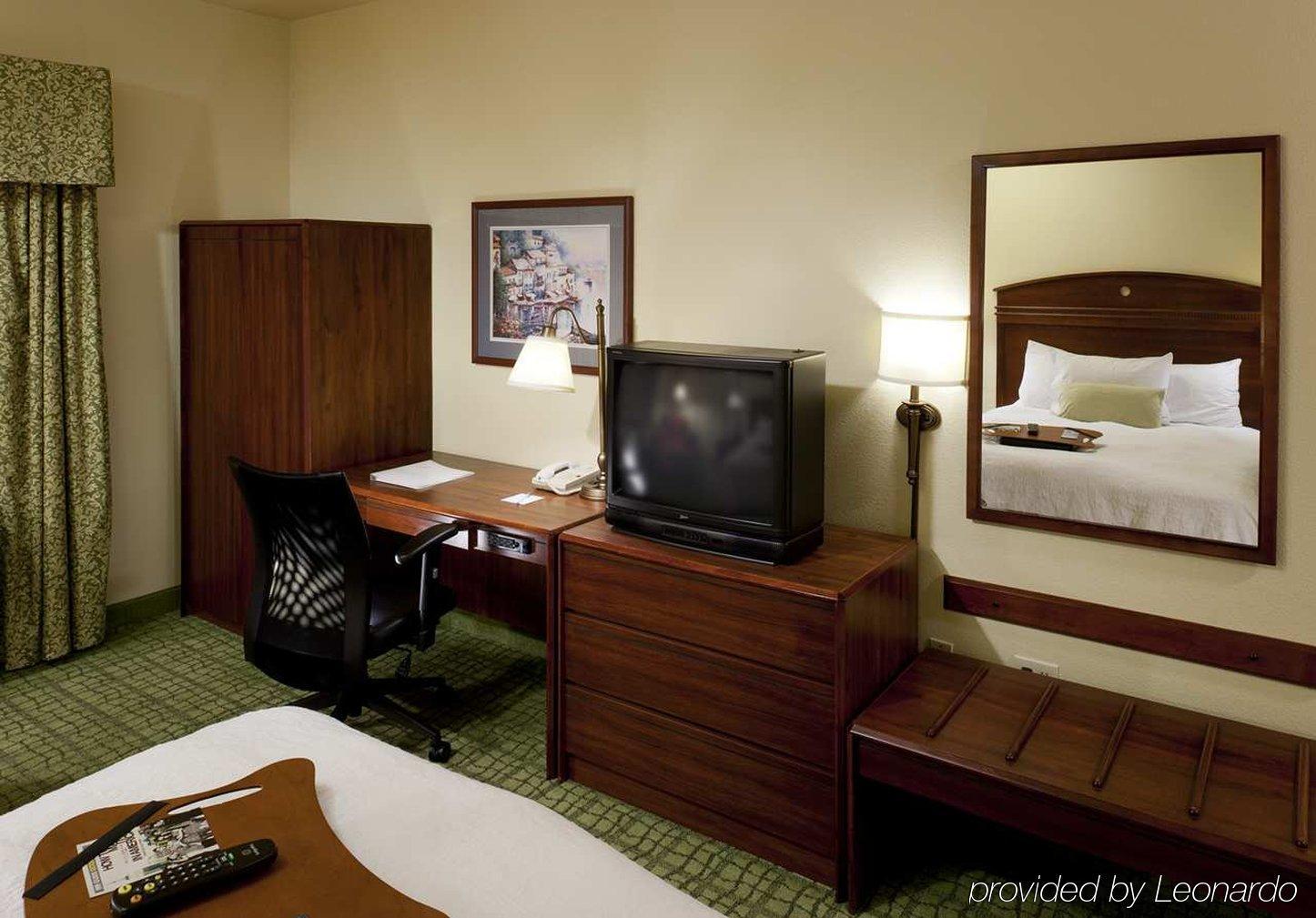 Hampton Inn By Hilton Irvine East - Лейк-Форест Номер фото
