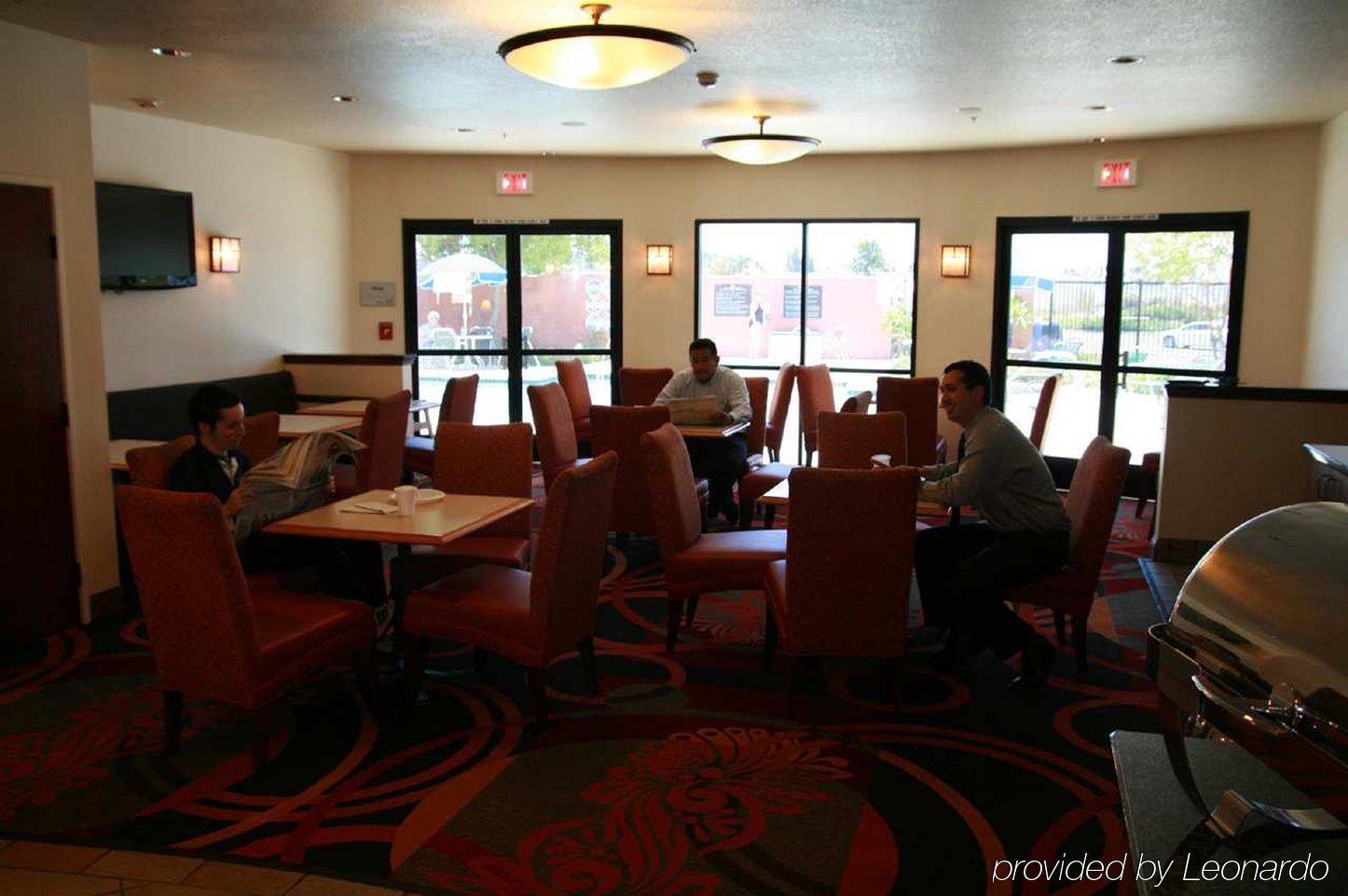 Hampton Inn By Hilton Irvine East - Лейк-Форест Ресторан фото